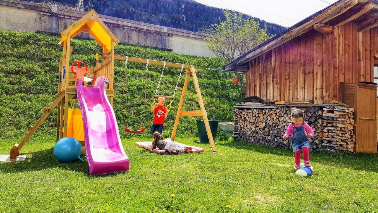 Ferienhaus Gundi ペットイ・アム・アールベルク エクステリア 写真